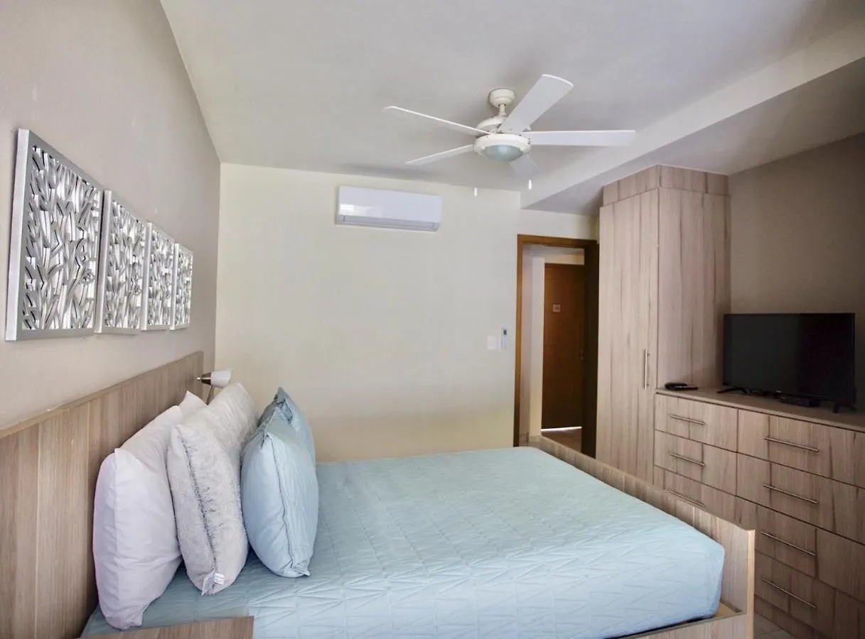 Deluxe Fully Furnished 2Bd Apartment Cancun Mexico